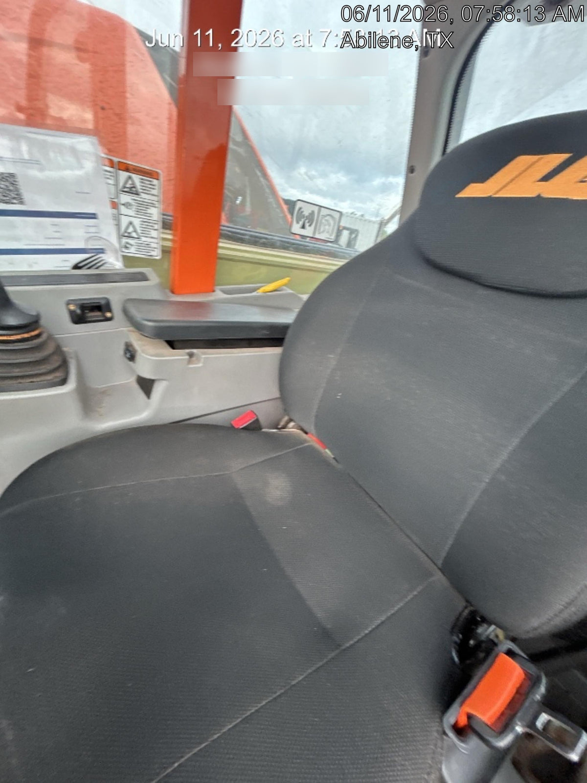 2026 JLG 1732