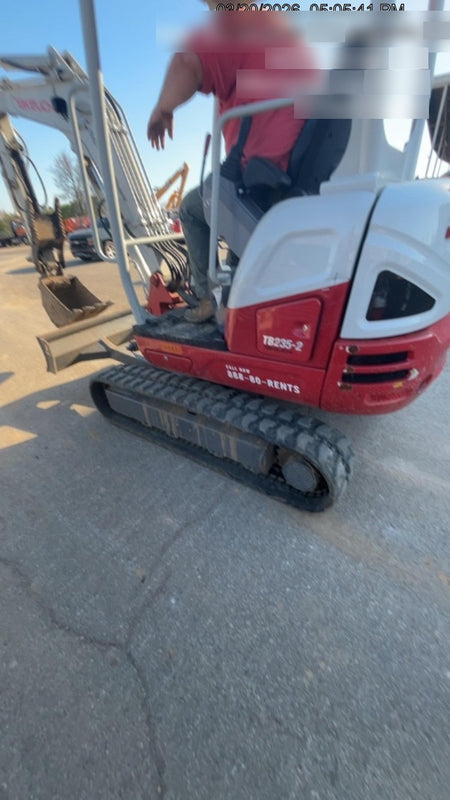 2025 TAKEUCHI TB235-2R