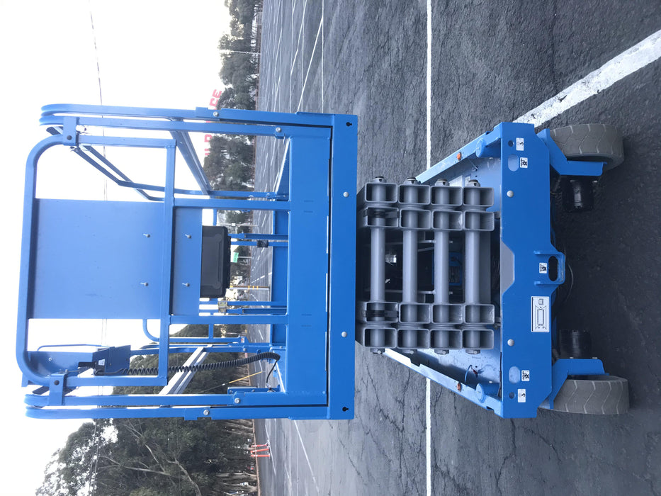 2020 Genie GS-3246 Standard, Folding full height swing gate, 800W Inverter