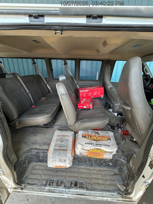 2023 CHEVROLET Express Van - Rental