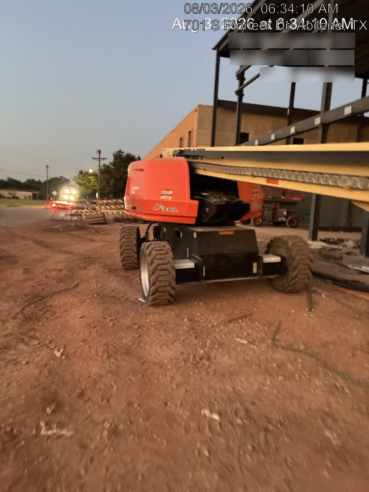 2024 JLG 660SJ