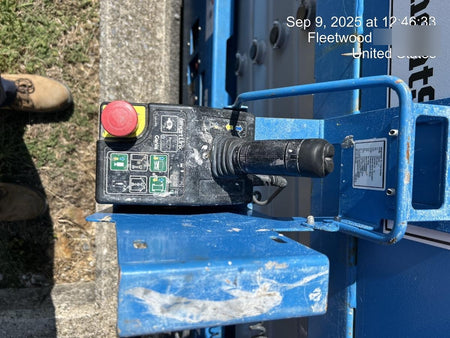 2022 GENIE GS-3232