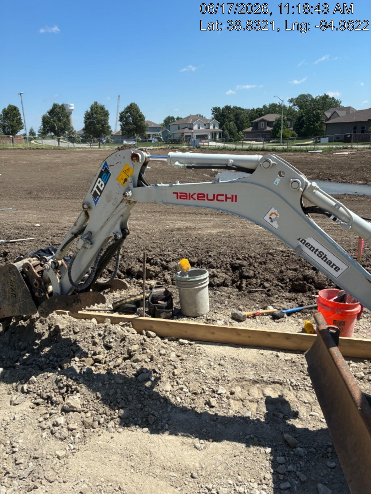 2023 TAKEUCHI TB20e
