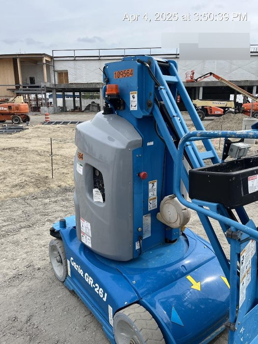 2020 GENIE GR-26J