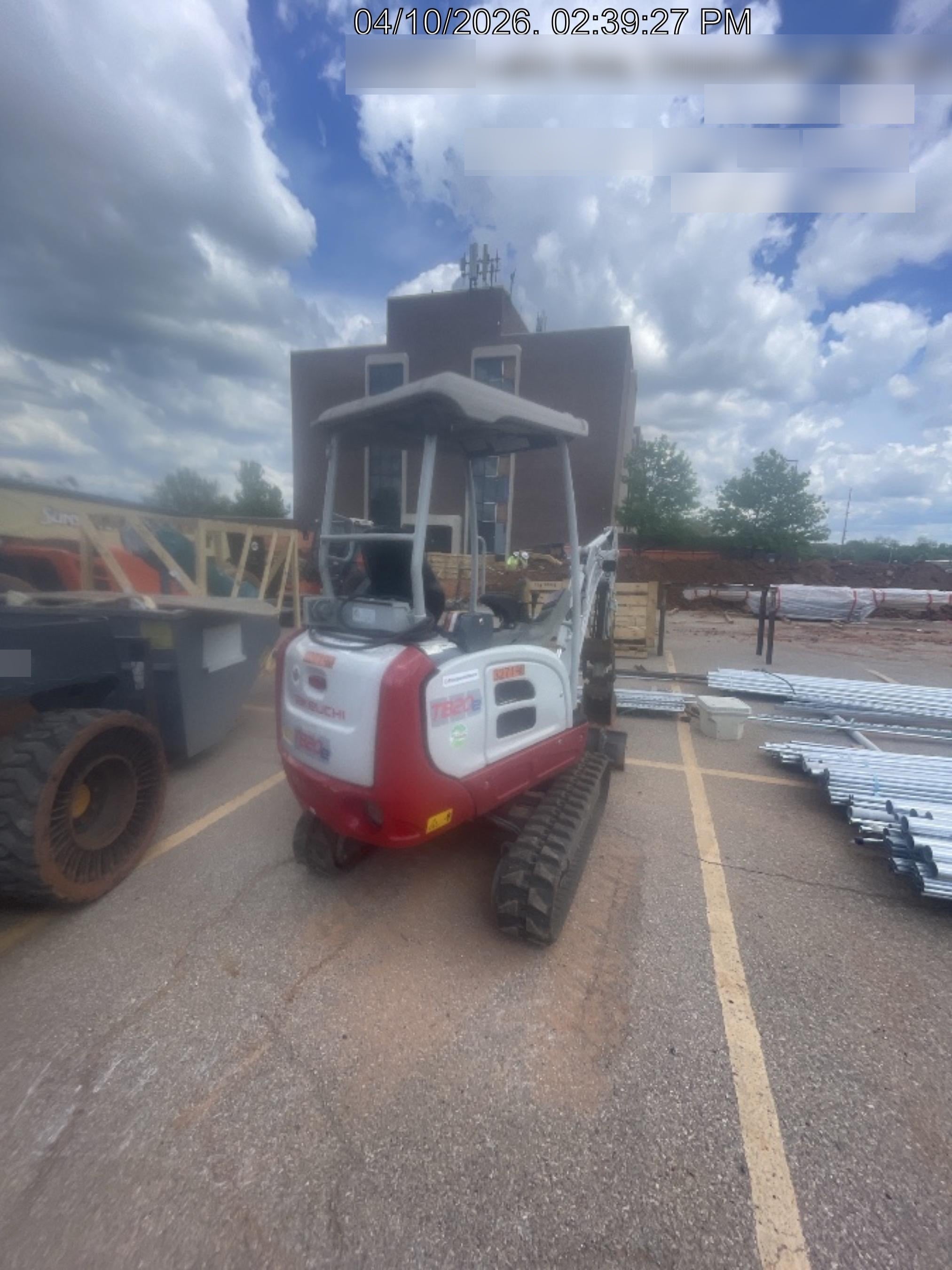 2023 TAKEUCHI TB20e