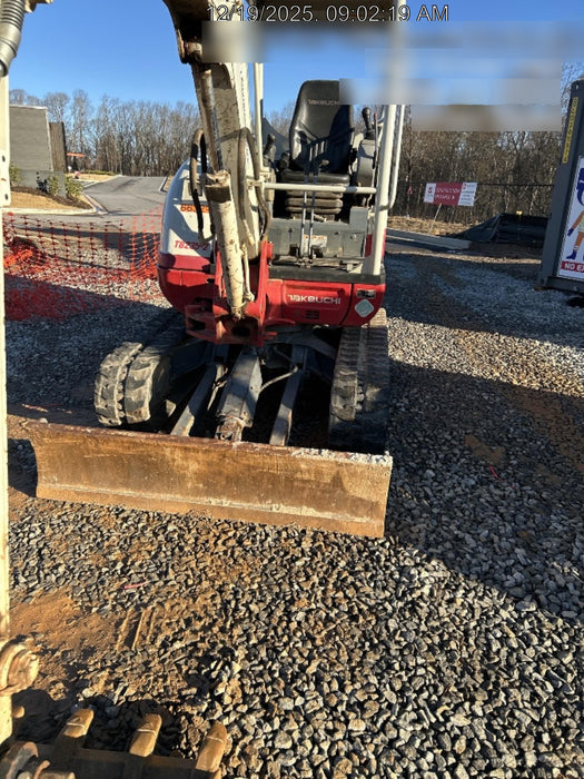 2020 TAKEUCHI TB235-2R