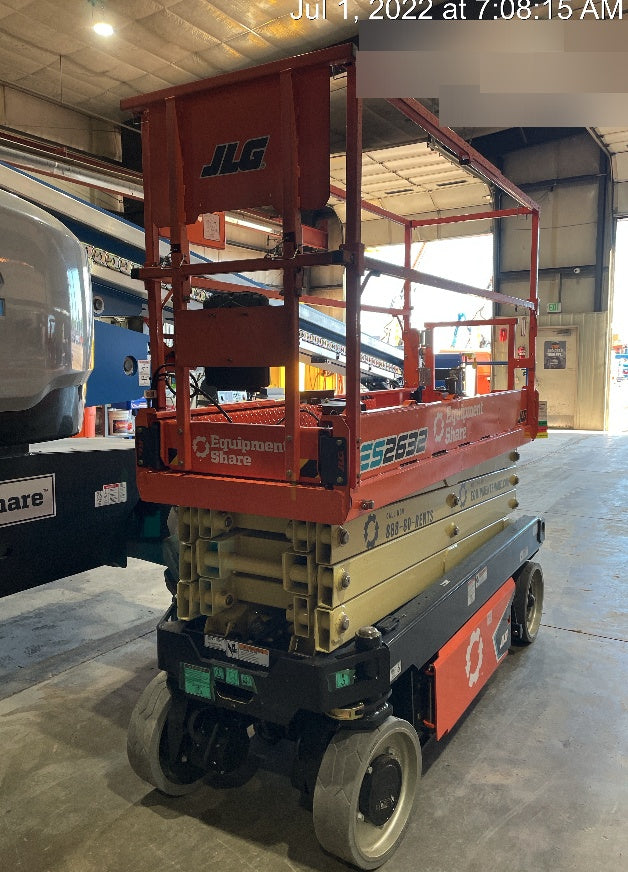 2022 JLG ES2632