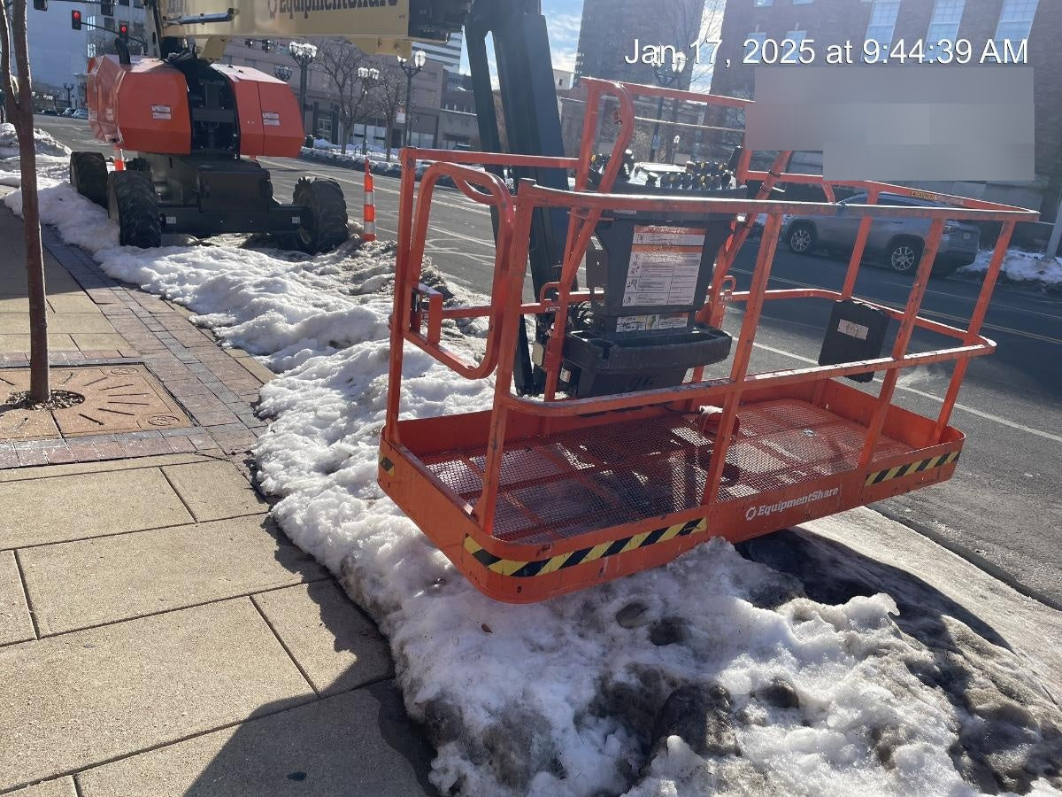 2024 JLG 860SJ