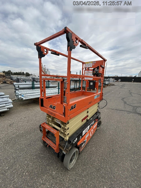 2022 JLG ES1932