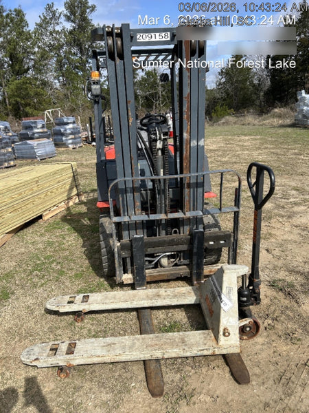 2022 ROUGHNECK 5,500lb Manual Pallet Jack - Roughneck