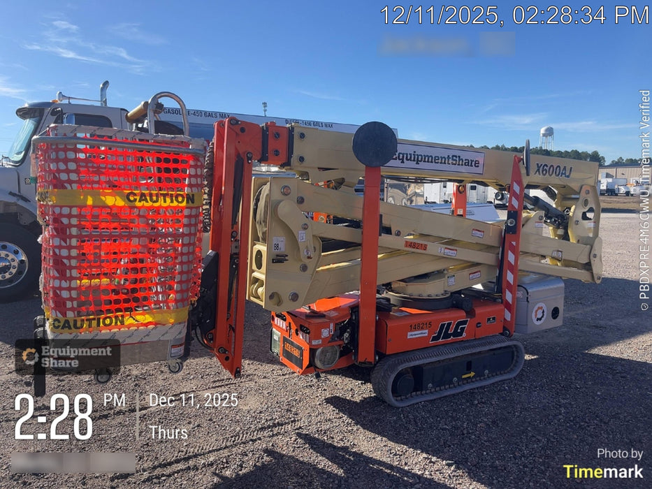 2021 JLG X600AJ