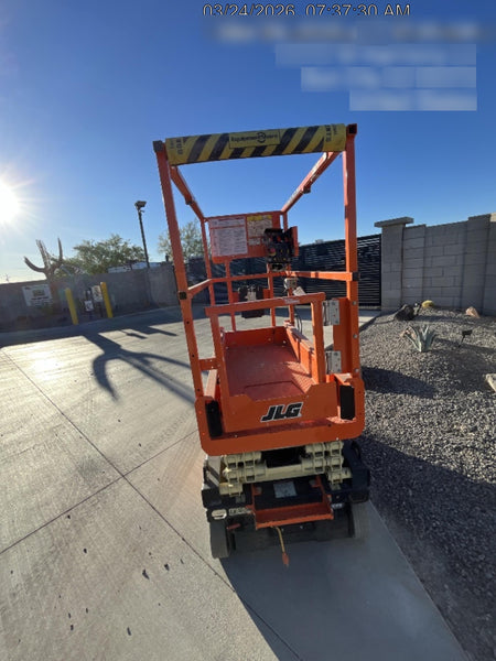 2021 JLG ES1330L
