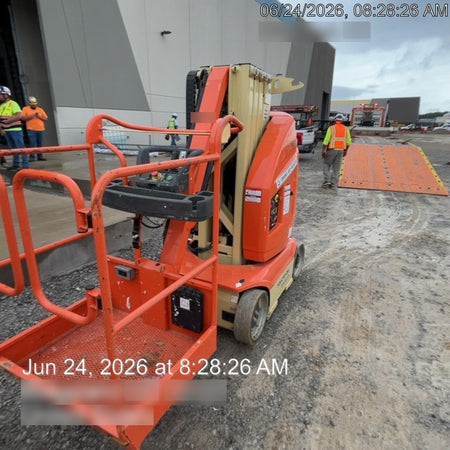2022 JLG 26E