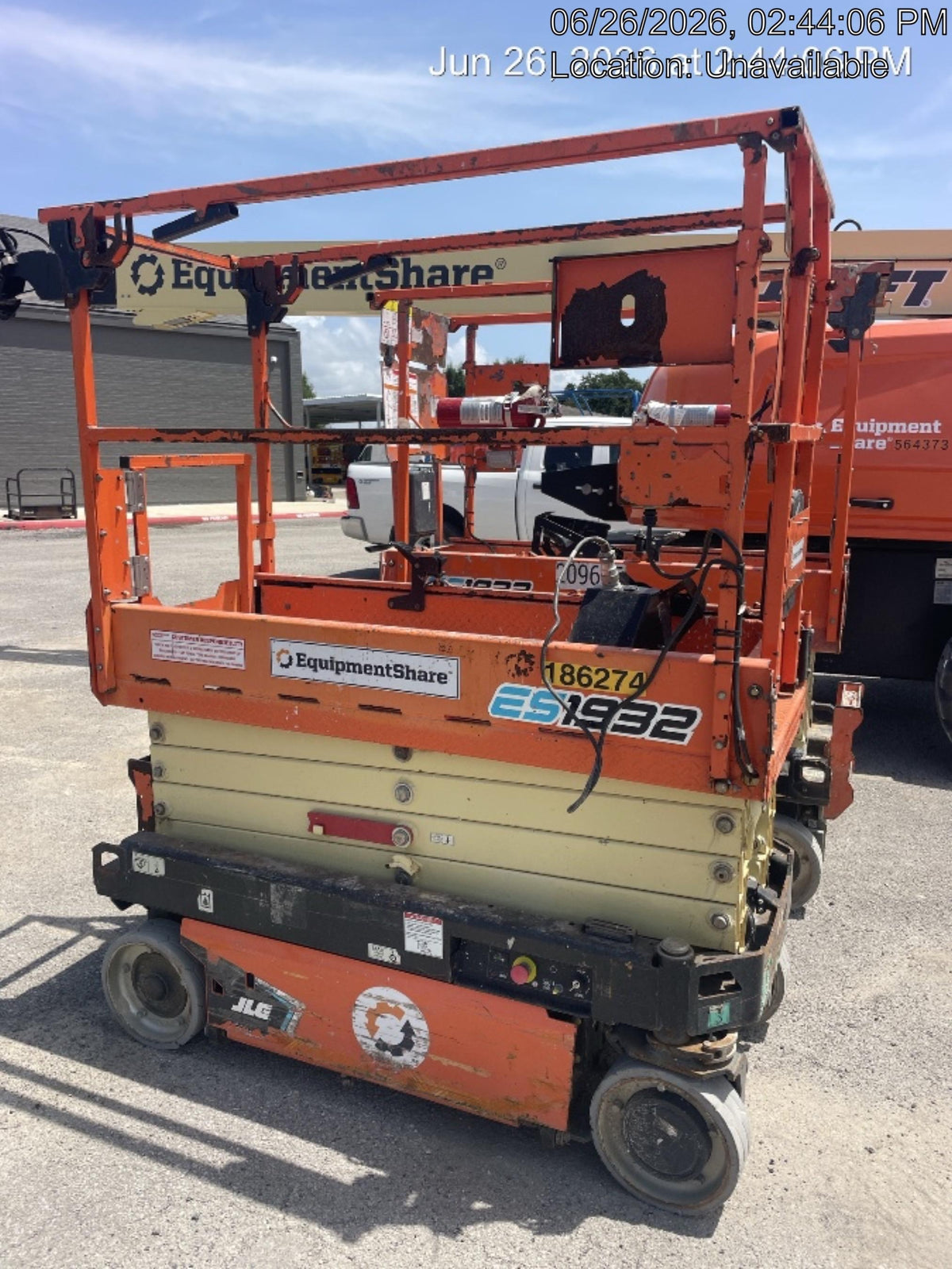 2021 JLG ES1932