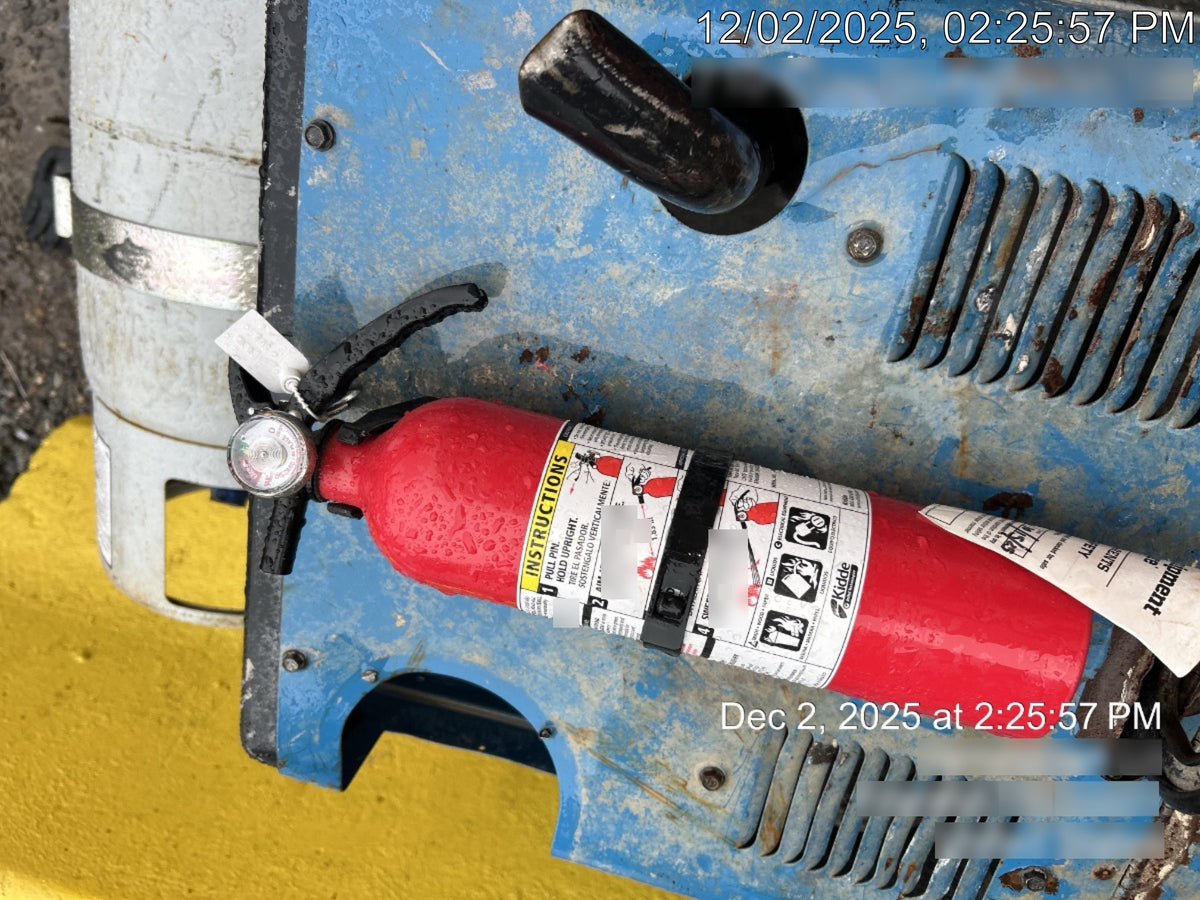 2019 Miller Electric BOBCAT 250 Standard w/Running Gear, Bracket, Hose