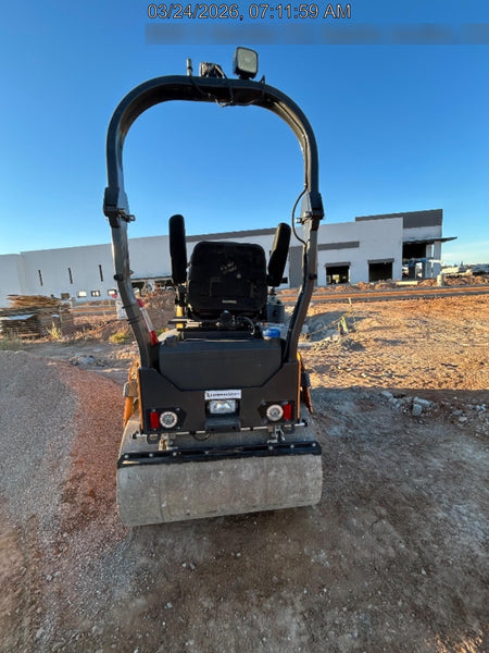 2020 CASE DV26E