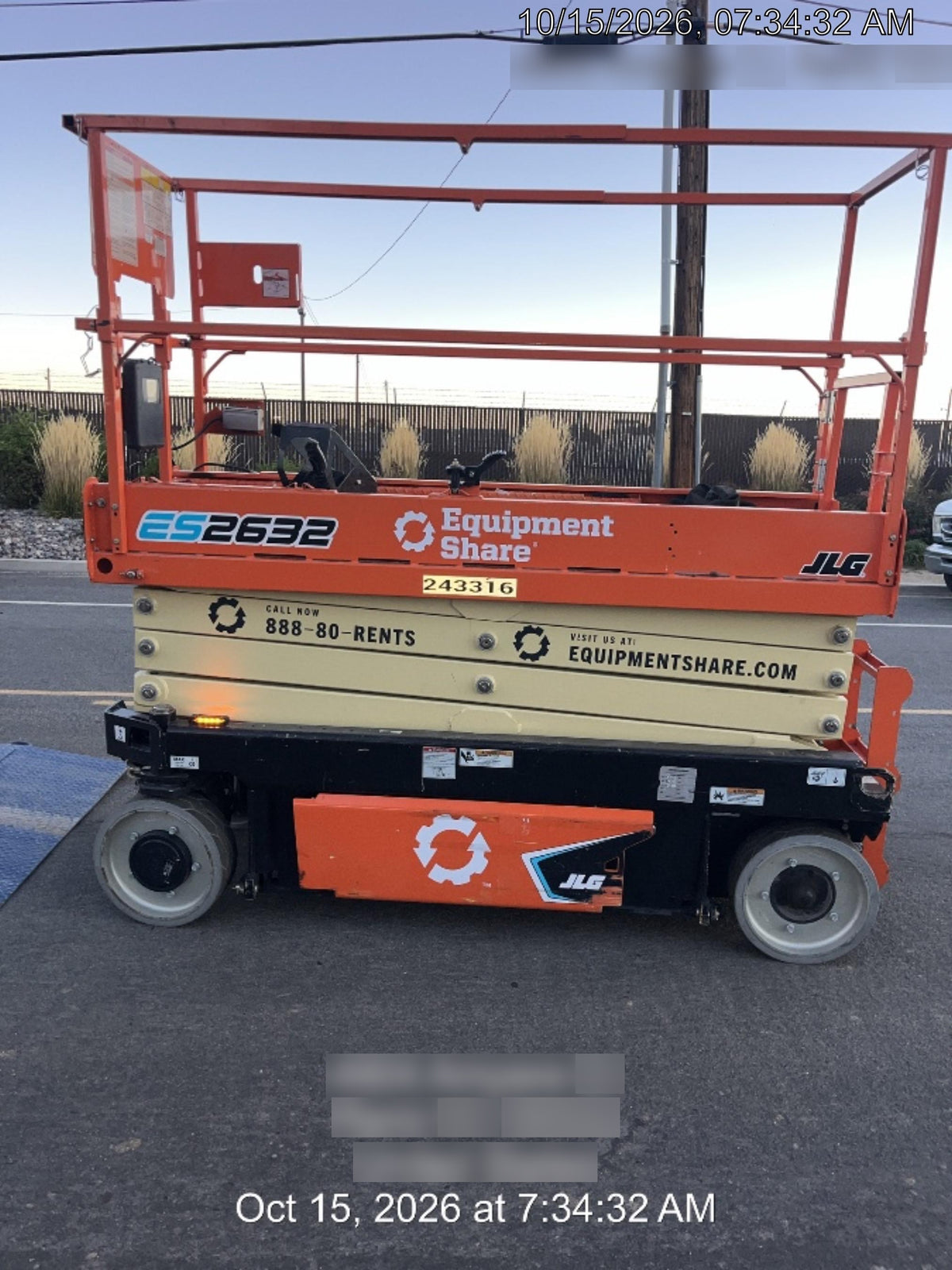 2022 JLG ES2632