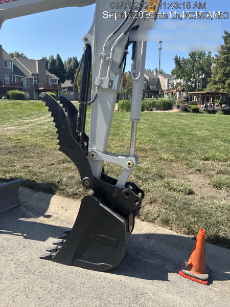 2024 TAKEUCHI TB370CR