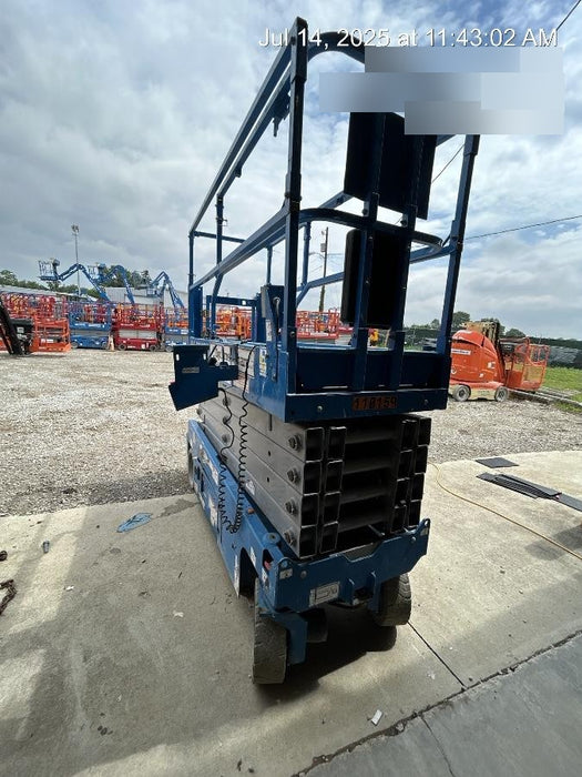 2020 Genie GS-3232 Standard, Folding half height swing gate