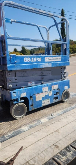 2020 Genie GS-1930 Solid Non Marking Tires, Beacon, Folding rails with half height swing gate