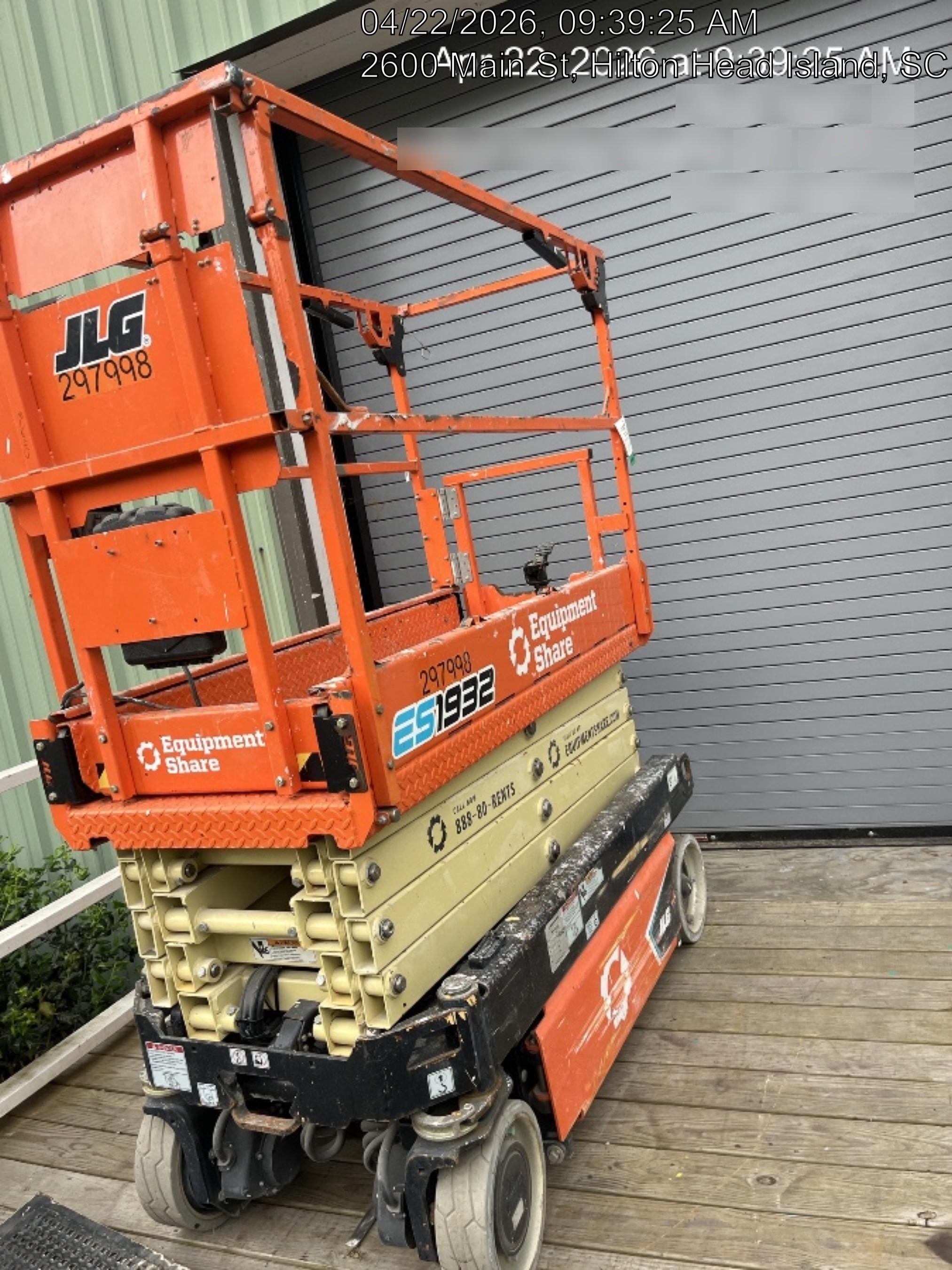 2023 JLG ES1932