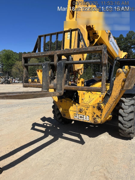2019 JCB 512-56 Canopy, 109 HP, Solid Tires, STD Worklight, Beacon, Aux Hydraulics, Lifting Eye, Back up Alarm w/66" Carriage/60" Forks