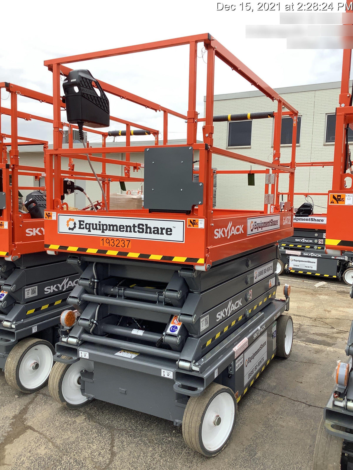2021 SKYJACK SJ4732