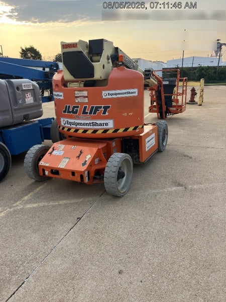 2021 JLG E400AJP Narrow