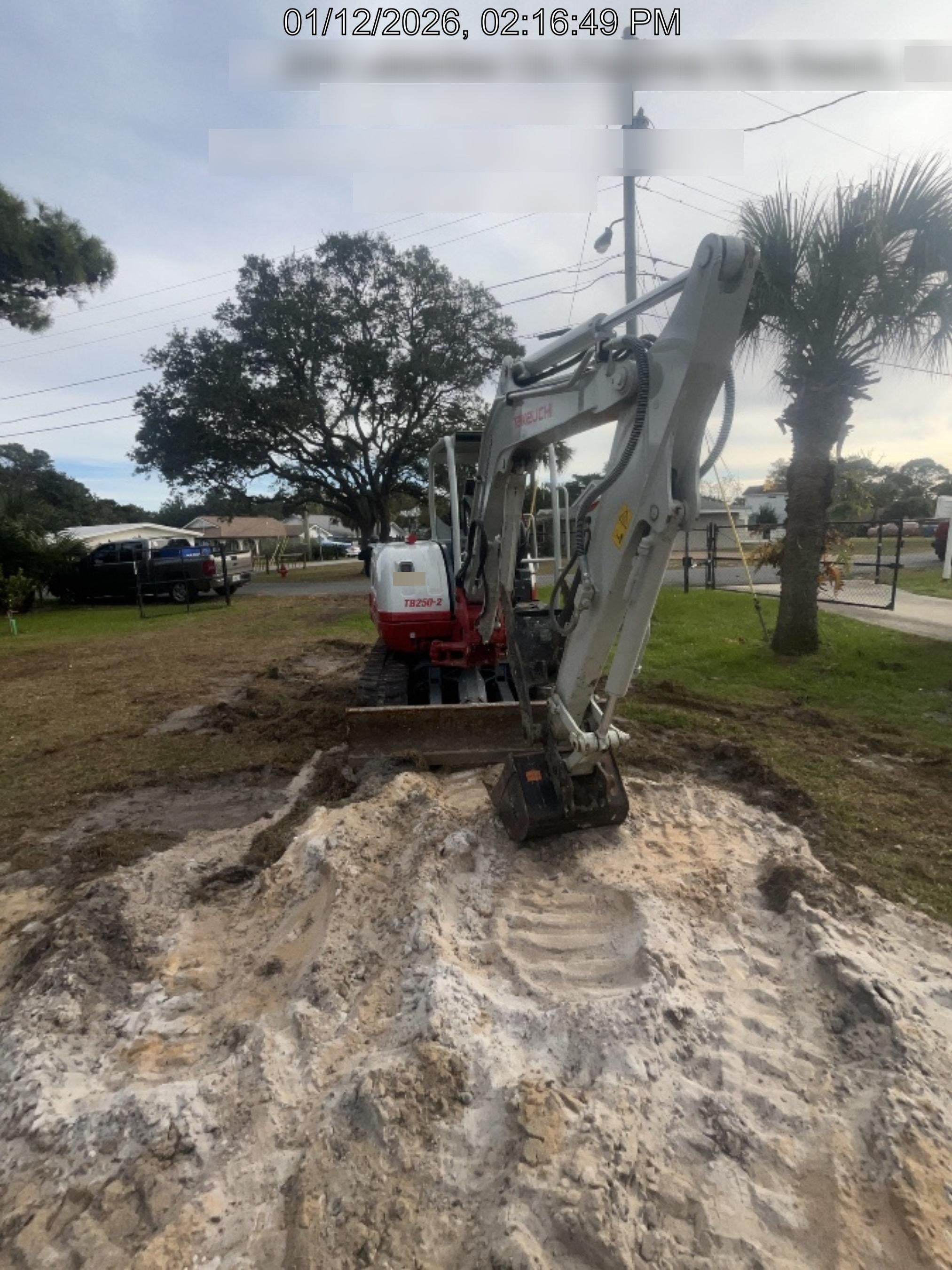 2025 TAKEUCHI 24" Bucket Takeuchi