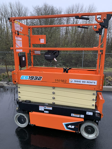 2021 JLG ES1932