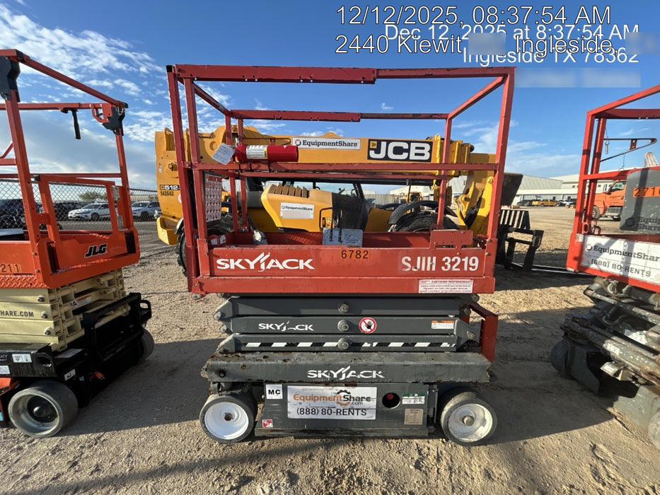 2018 SKYJACK SJIII-3219