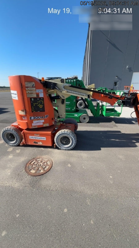 2019 JLG E300AJP