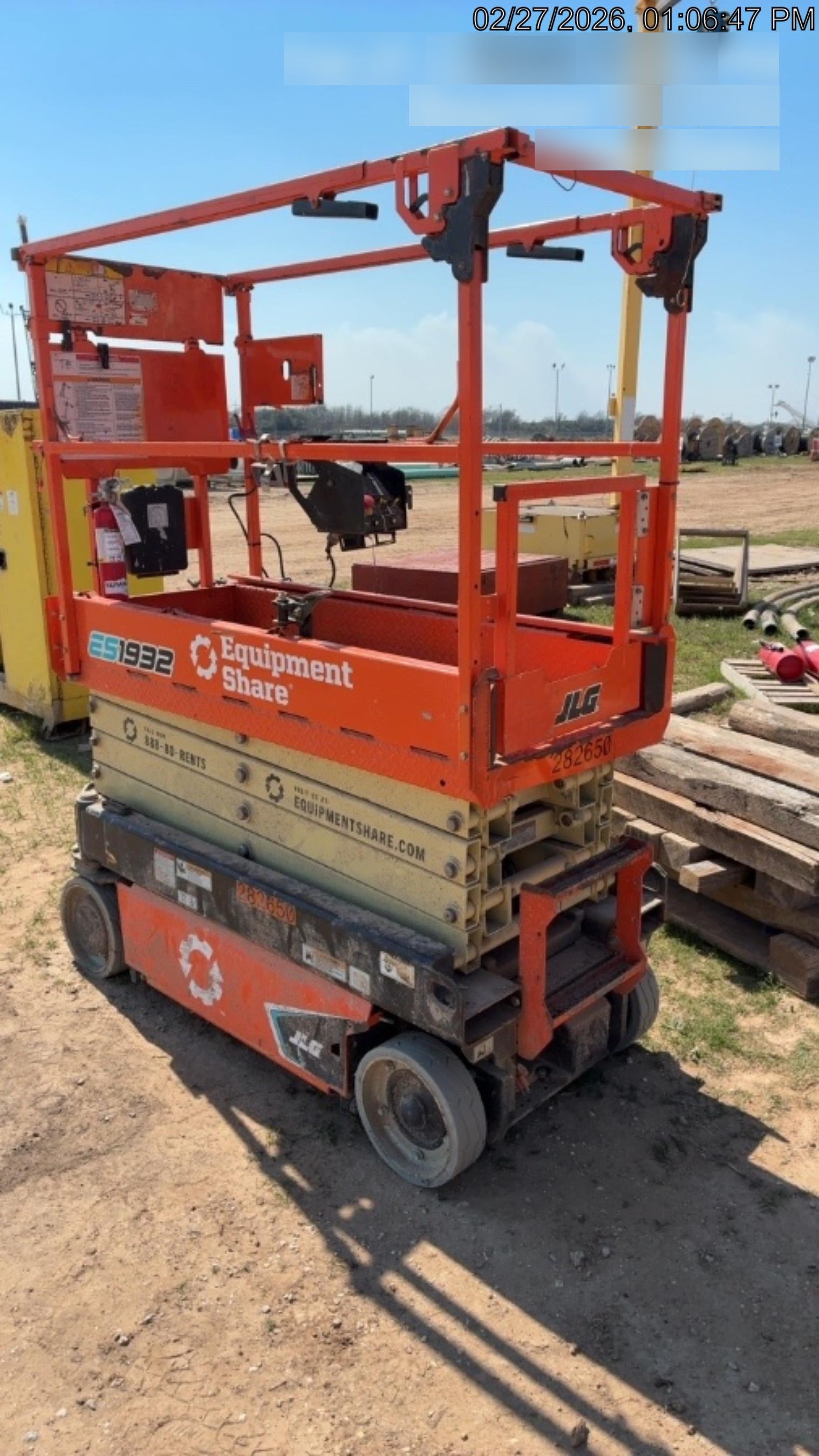 2022 JLG ES1932