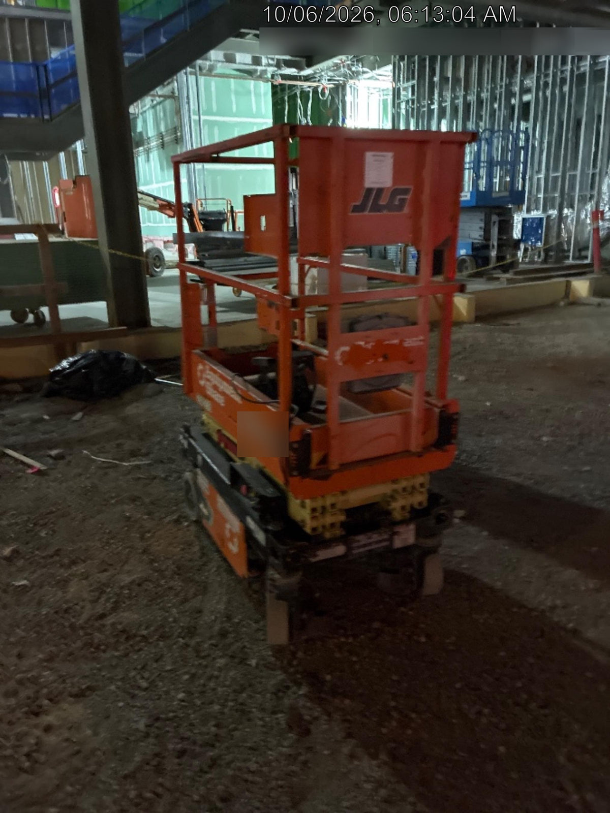 2022 JLG ES1330L