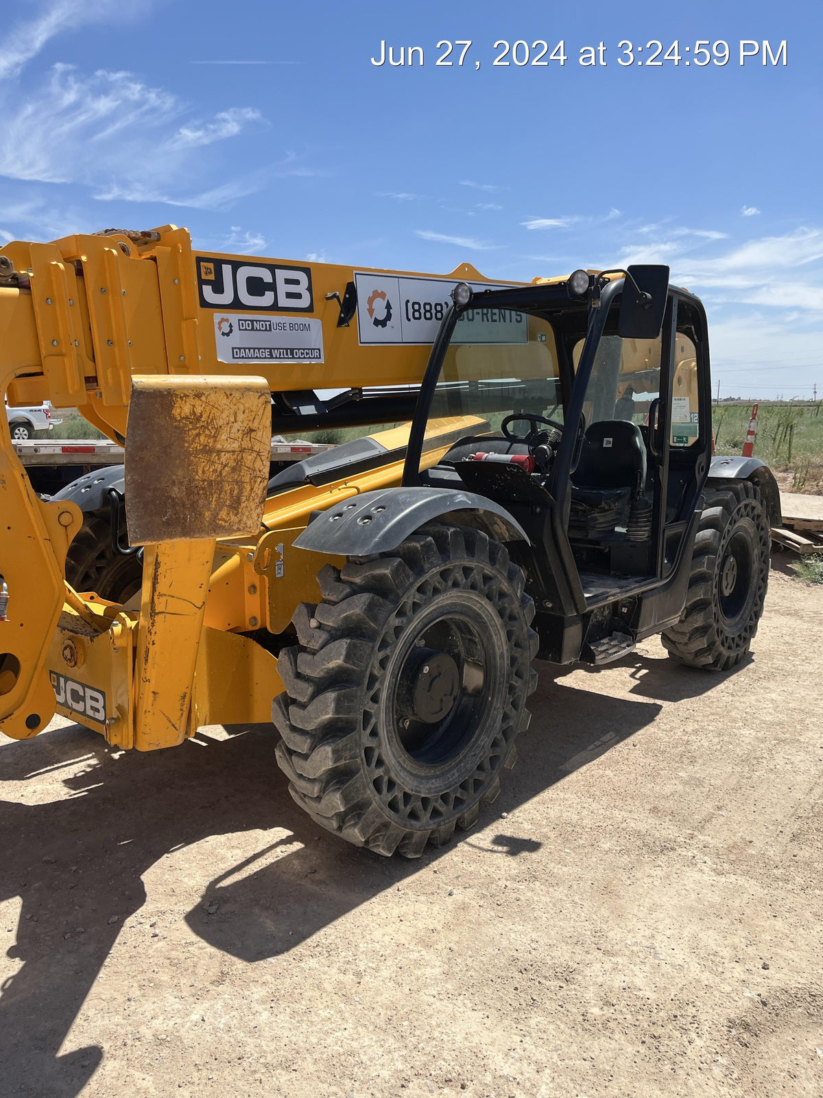 2021 JCB 512-56