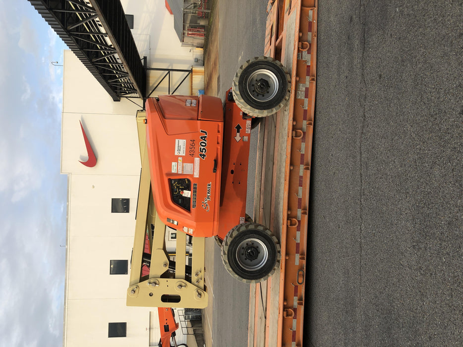 2019 JLG 450AJ