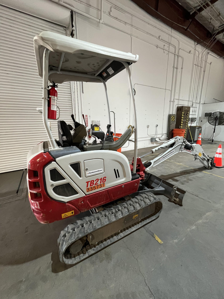 2023 TAKEUCHI TB216R