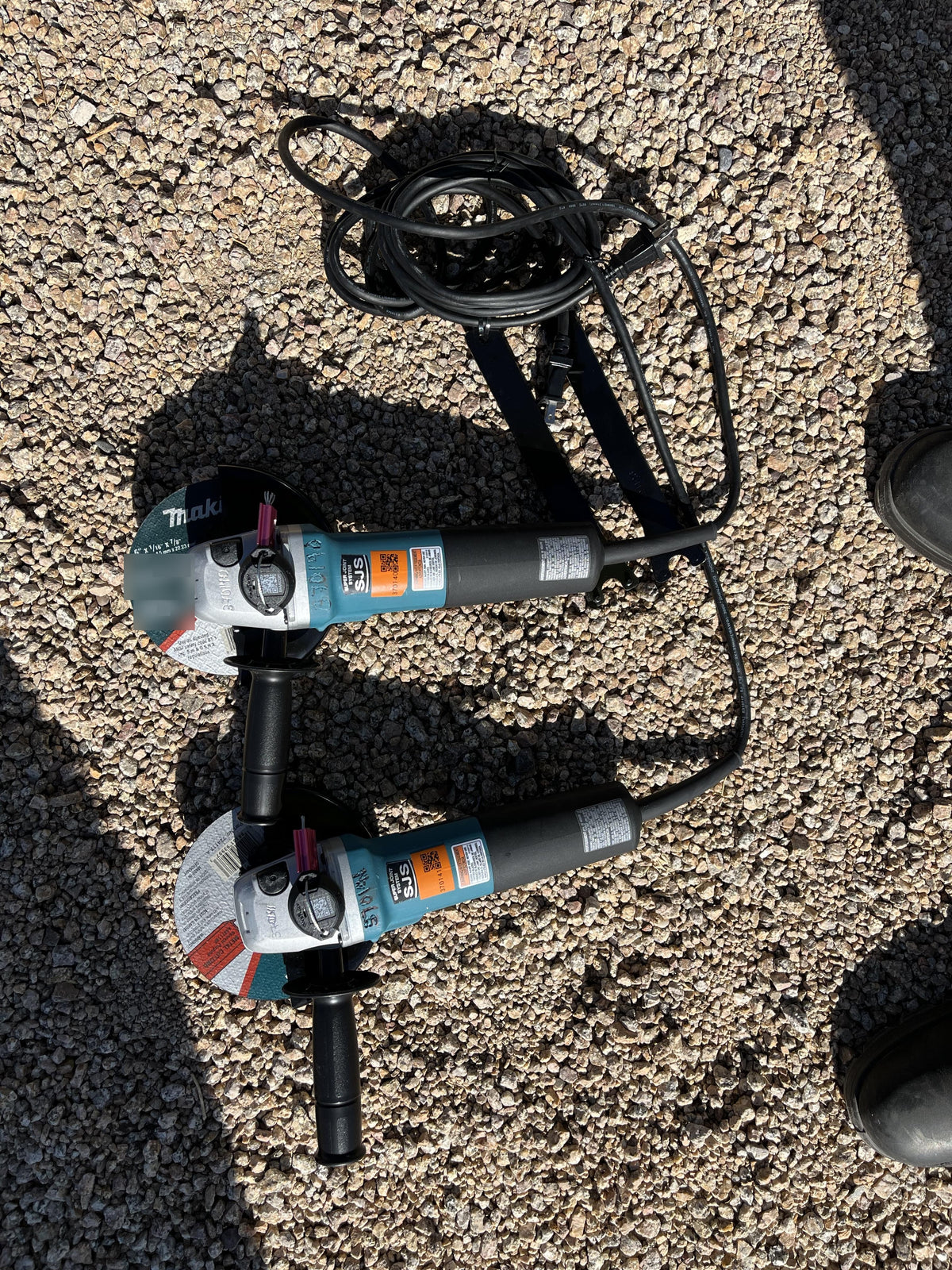 2023 MAKITA 9566CV
