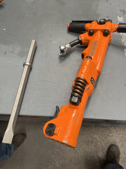 2023 MICHIGAN PNEUMATIC ES-TPB60-118-TRACKER