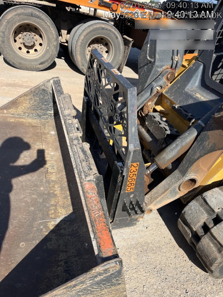 2022 PALADIN 48" Pallet Forks - Paladin