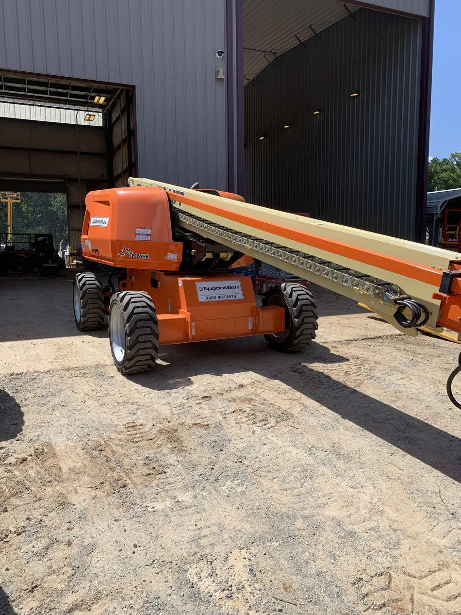 2021 JLG 600S