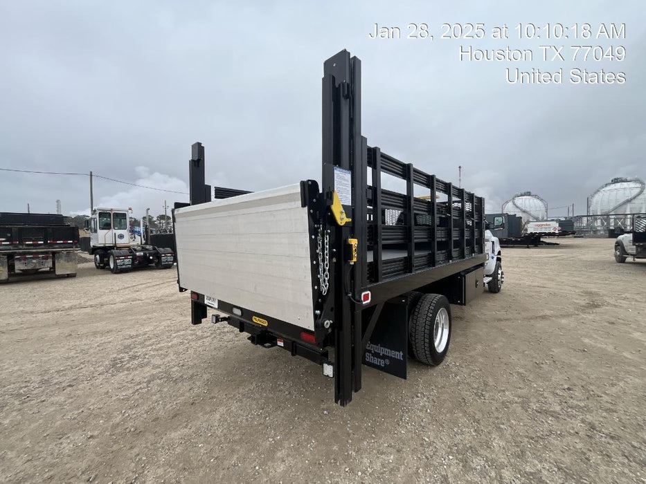 2024 CHEVROLET C5500 Stake Bed - Rental