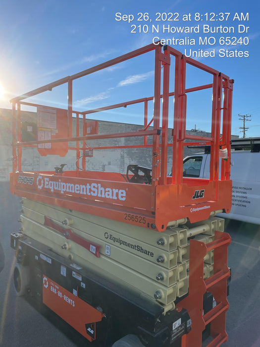 2022 JLG R4045