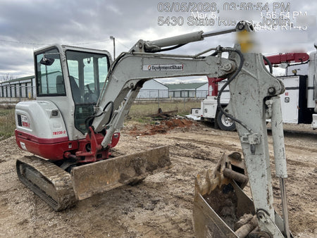 2022 TAKEUCHI TB235-2CR