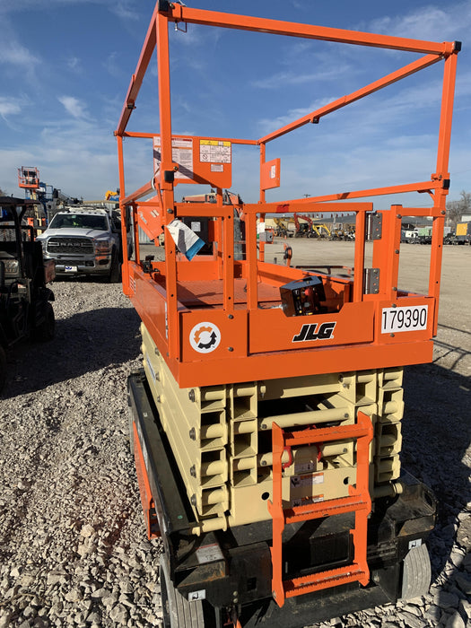 2021 JLG R3246