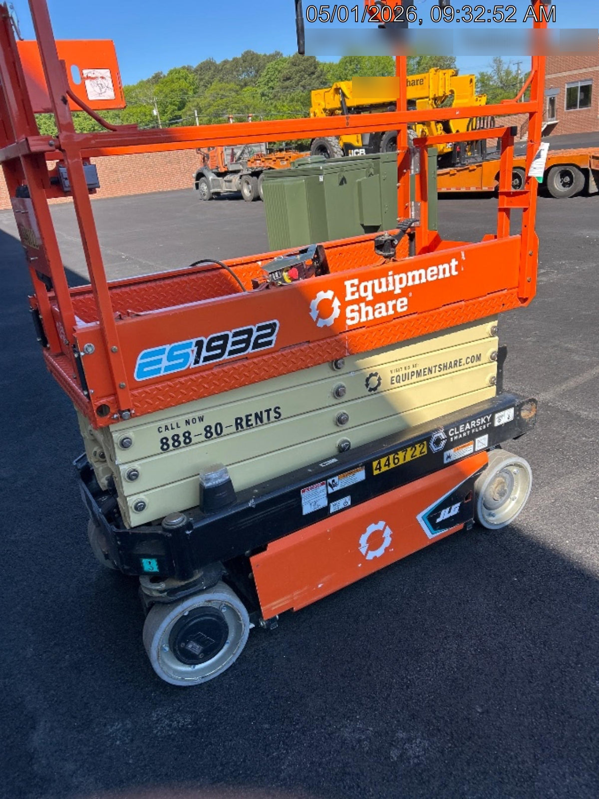 2024 JLG ES1932