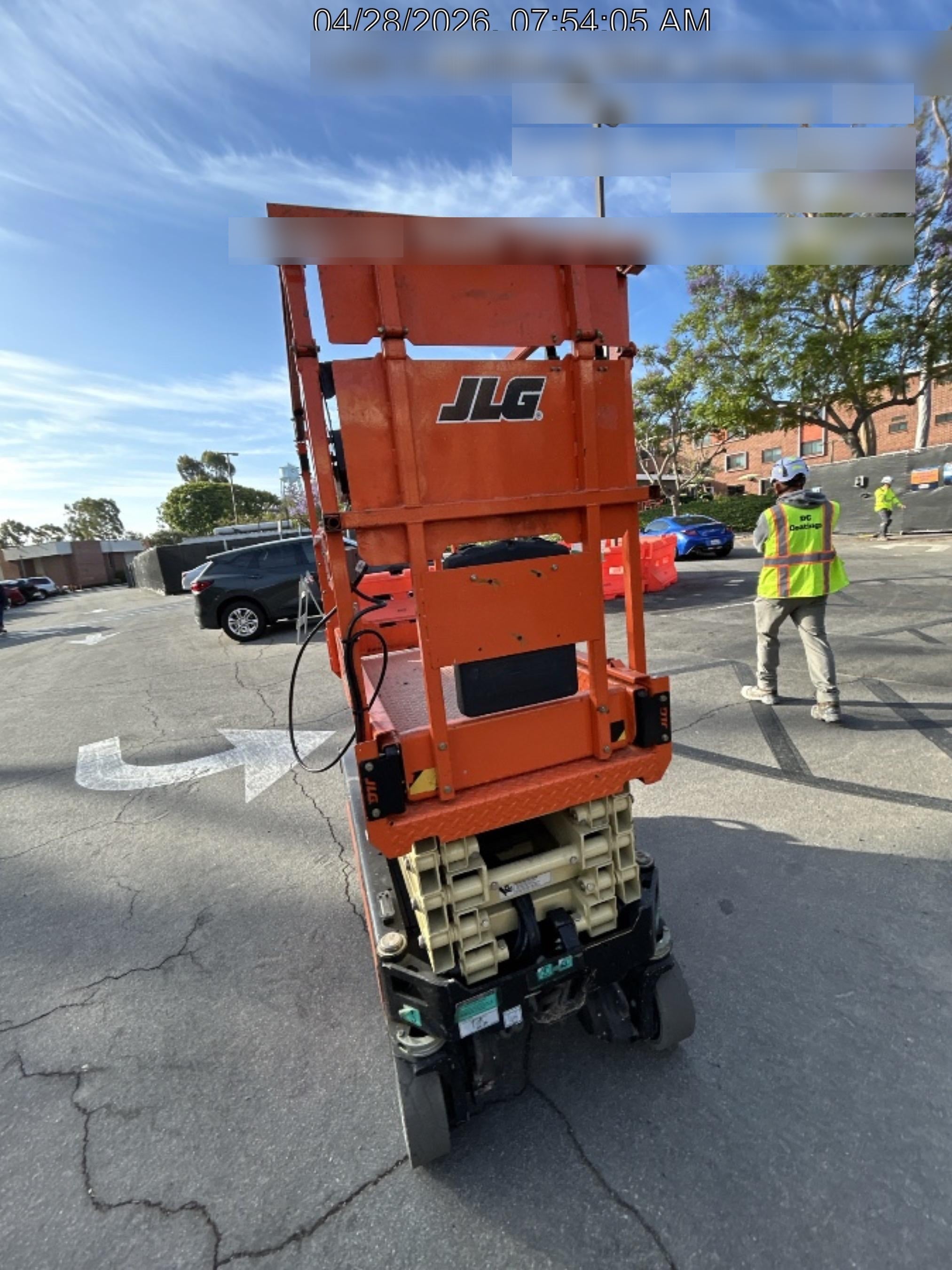2023 JLG ES1932