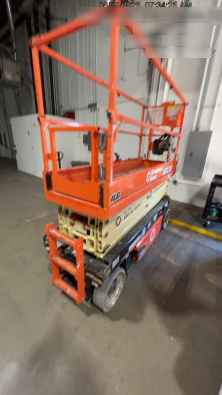 2022 JLG ES2632