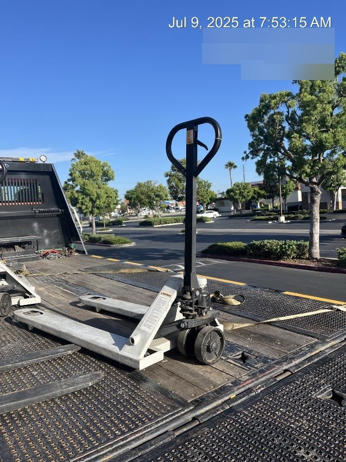 2025 STRONGWAY 4400 lb Pallet Jack