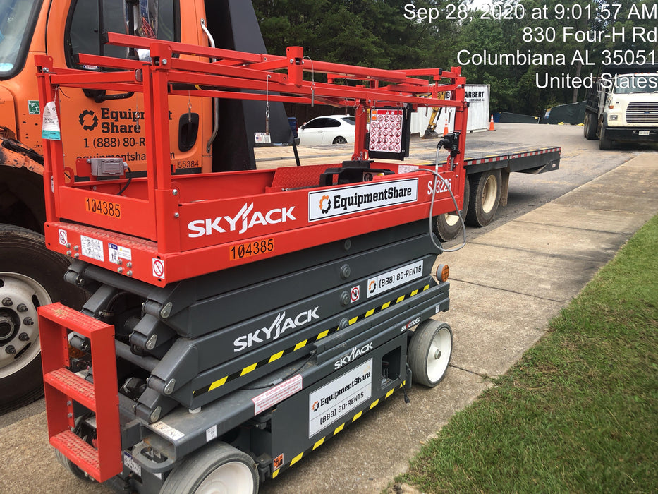 2020 Skyjack SJIII-3226 Solid NM Tires, Half height spring hinged entry gate, Dual Beacons